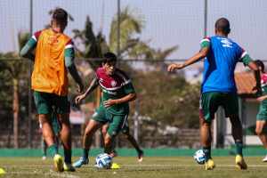 Flu cai duas posições após jogos de sábado; veja resultados, demais partidas e classificação