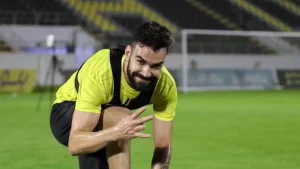 Fluminense entra na briga por ex-volante do Palmeiras, diz site