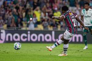 Arias é o atacante de lado com mais participações em gols nas últimas duas edições do Brasileirão