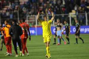 Jornalista destrincha desempenho recente em pênaltis de Rochet, goleiro do Inter