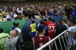FIFA abre investigação sobre confusão no jogo entre Brasil e Argentina