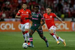 Mesmo com time alternativo, Flu superou Inter em posse de bola; veja os números