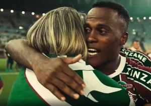 Jhon Arias comenta relação com psicóloga do Fluminense: “Tento enaltecer o trabalho dela”