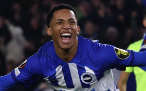 Ex-Fluminense é afastado no Brighton após briga com companheiro de equipe