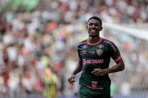 Site revela próximo destino de atacante que pertence ao Fluminense