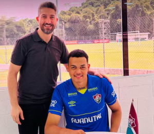 Fluminense contrata goleiro ex-Grêmio para o sub-20