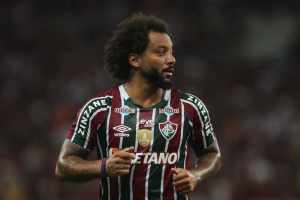 Cabeça erguida! Marcelo pede voto de confiança à torcida após eliminação: “Não para por aqui”