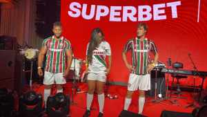 Confira como serão os novos uniformes do Fluminense com logo da nova patrocinadora