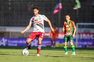 Mano fala sobre meia do Fluminense: “Fez o melhor jogo comigo”