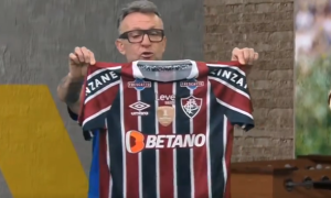 De novo isso? Neto reproduz fake news sobre história do pó-de-arroz