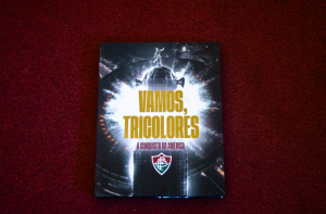 Livro do título da Libertadores do Fluminense é top 1 de vendas em site