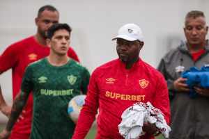 Sob o comando de Marcão, treino do Fluminense nesta segunda deve definir o time para enfrentar o Once Caldas
