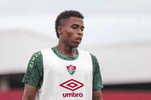 Marcão explica opção por Jan Lucumí no segundo tempo contra o Grêmio
