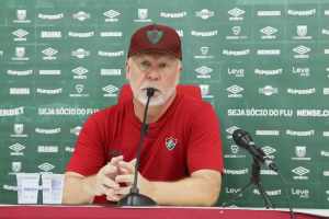 Mano destaca volta da confiança após terceiro triunfo seguido do Flu no Brasileirão