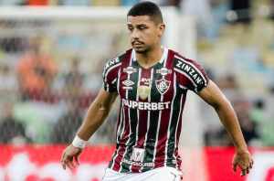 Tem chance? Presidente do Fluminense revela que entrou em contato com representantes do volante André