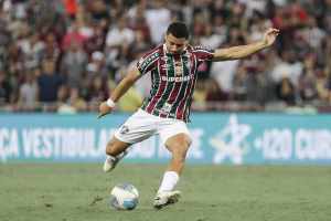 Volante tem boa atuação em Bragantino x Fluminense; confira números