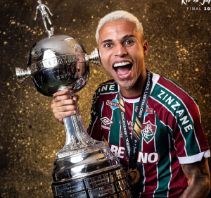 Alexsander relembra título da Libertadores com o Fluminense