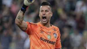 Ex-goleiro rasga elogios a Fábio, do Fluminense: “É bom há mais de 20 anos”