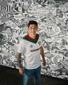 Vídeo: Confira o making of da sessão de fotos da nova armadura do Fluminense