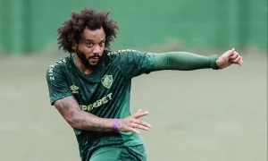 “Vem ser feliz no Tricolor de verdade”, diz ex-lateral para Marcelo nas redes sociais