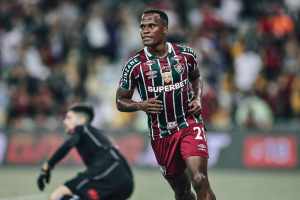 Jornalista traz bastidores de ofertas por Arias, do Fluminense
