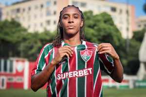 “Estamos prontas para buscar esse título”, afirma autora de gol do Fluminense contra o Flamengo