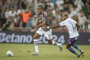 “A torcida sempre faz a diferença”, diz Keno, do Fluminense