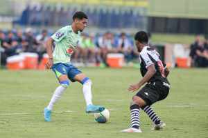 Com gol de Riquelme Felipe, seleção brasileira sub-20 goleia o Vasco em amistoso