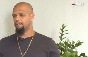Felipe Melo traz bastidores das negociações do Fluminense por novo técnico