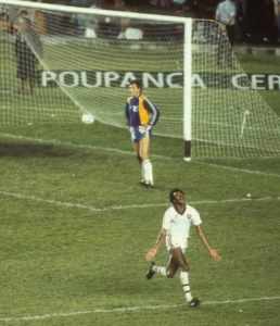Fluminense recorda gol histórico de Assis, o Carrasco, que completa 41 anos