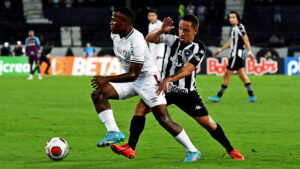 Adversário do Fluminense, Botafogo estreia time principal; Veja relacionados