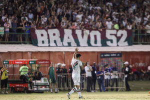 Portuguesa iguala o Olimpia (PAR) e se torna a segunda maior vítima de Cano com a camisa do Fluminense