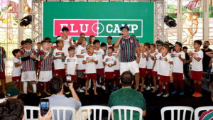 Vídeo: Início do Flu Camp 2025 com show de Sérgio Mallandro