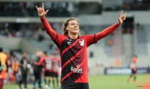 Com sétimo reforço encaminhado, diretoria do Fluminense seguirá no mercado, conta site