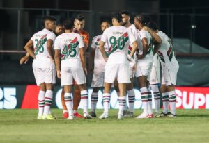 Rumo a Colômbia, Fluminense pegará voo fretado na noite deste domingo