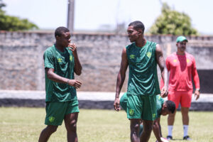 Dupla de zaga do Fluminense projeta jogo do mata-mata da Copinha