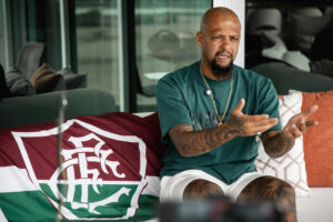 Felipe Melo descarta o Fluminense e indica onde quer iniciar carreira como treinador