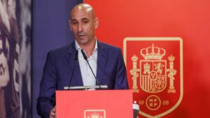 Ex-presidente da Federação Espanhola é condenado por agressão sexual