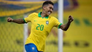 Alvo do Fluminense, Firmino encaminha saída do Al Ahli