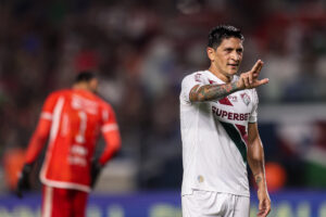 Com mais dois gols, Cano dispara na artilharia do Fluminense no ano