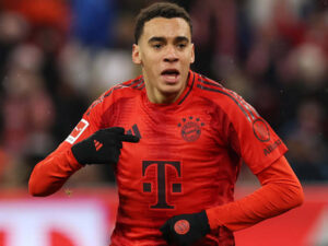 Bayern bate o martelo e renova com Musiala até 2030