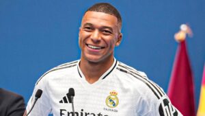 Mbappé retorna à seleção francesa e é confirmado como capitão