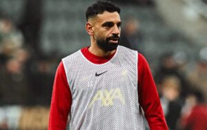 Salah cutuca Haaland antes de duelo decisivo: “A vida dele é fácil”