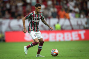 Fluminense encaminha renovações de contrato da Esquadrilha 07