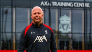 Liverpool mira em destaque do Bayer Leverkusen na janela de transferências