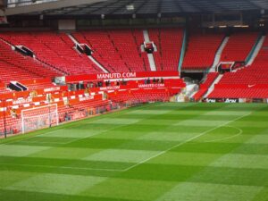 Manchester United entra em desespero e deve realizar demissões em massa