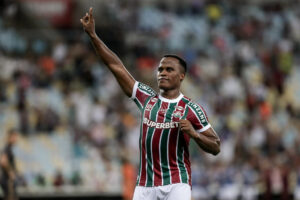 Em entrevista à Fifa, Renato rasga elogios a Arias, do Fluminense