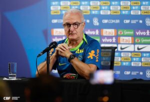 Especulado no Fluminense, Dorival Júnior rescinde com a CBF e está livre no mercado