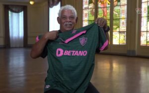 Fluminense lamenta falecimento do filho de Dona Zica e Cartola, sambista homenageado pelo clube em 2023