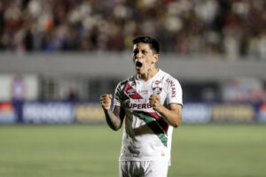 “Vou agradecer sempre a eles”, diz Cano sobre apoio da torcida do Fluminense em seu pior momento